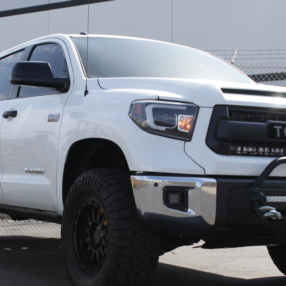 Spyder Toyota Tundra 2014-2016 Projector Headlights Light Bar DRL Black