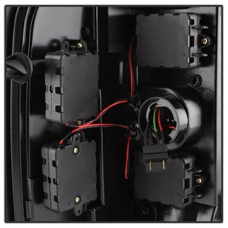 Spyder 07-13 Silverado (Will Not Work w/2010 921 Bulb)V3 Tail Lights Blk Smk
