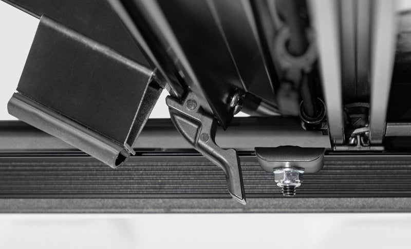 Access Lomax Tri-Fold Cover 16-19 Toyota Tacoma (Excl OEM Hard Covers)