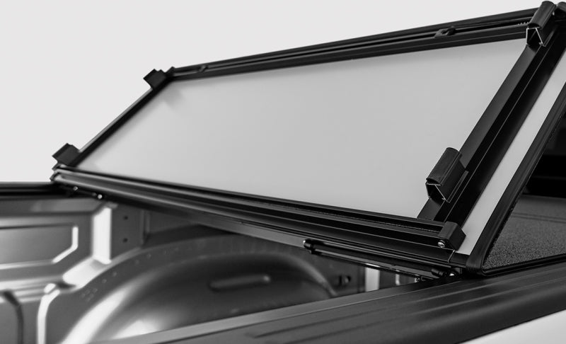 Access LOMAX Stance Hard Cover 19+ Chevy/GMC Full Size 1500 6ft 6in Box (w/ or w/o MultiPro Tailgate) G3020089