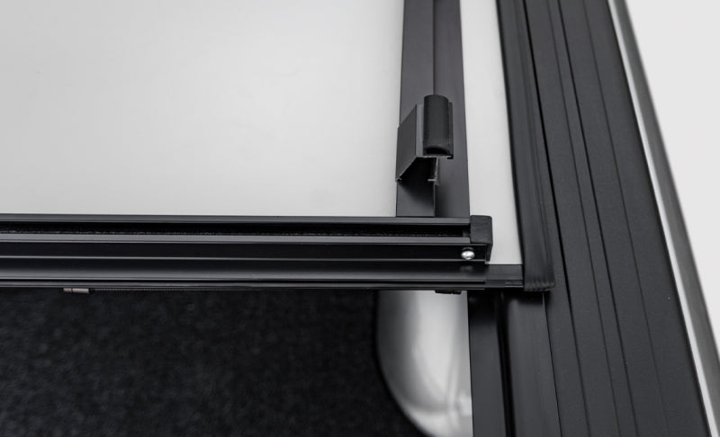 Access LOMAX Stance Hard Cover 19+ Chevy/GMC Full Size 1500 6ft 6in Box (w/ or w/o MultiPro Tailgate) G3020089
