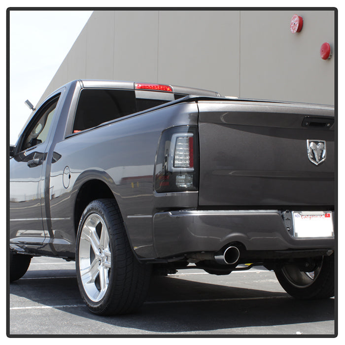 Spyder 09-16 Dodge Ram 1500 Light Bar LED Tail Lights - Black Smoke
