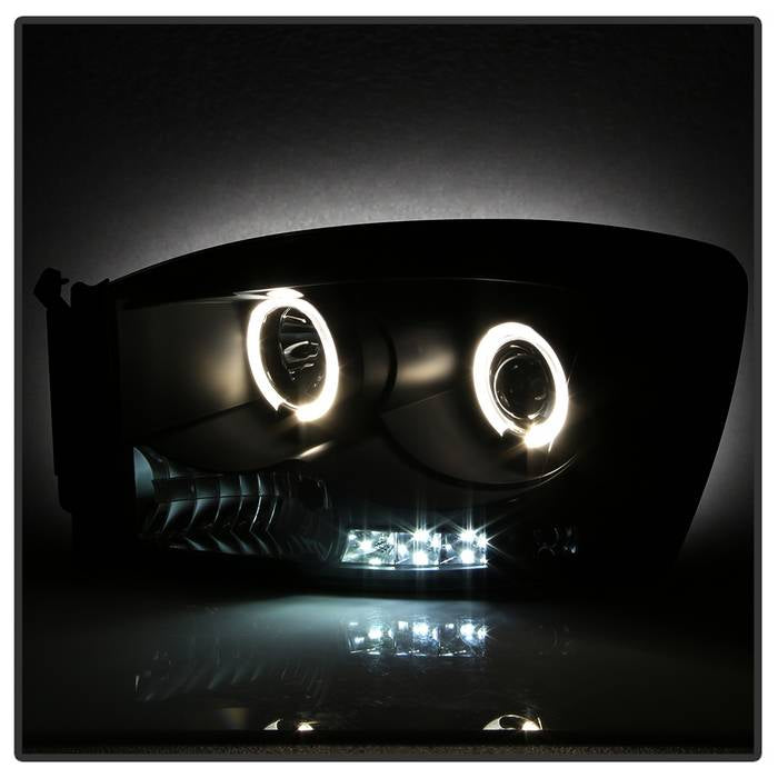 Spyder Dodge Ram 1500 06-08/Ram 2500 06-09 Projector Headlights LED Halo LED Blk