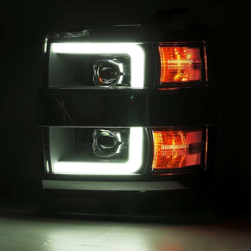 AlphaRex 15-19 Chevy 2500HD PRO-Series Proj Headlights Plank Jet Blk w/Activ Light/Seq