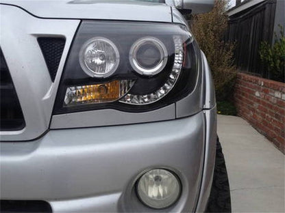 Spyder Toyota Tacoma 05-11 Projector Headlights LED Halo LED Black High H1 Low H1