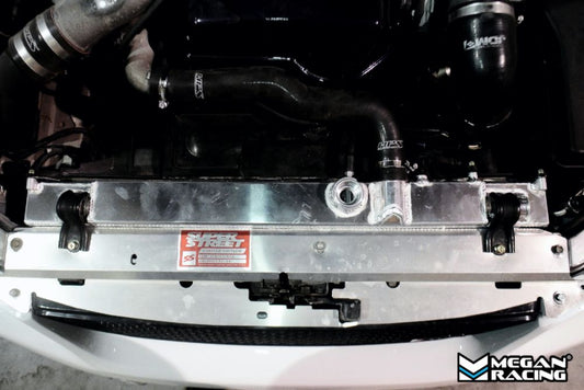 Megan Racing Radiator Triple Pass V2 for Lexus IS300 2000-2005 MT All Aluminum 50mm Heat Exchanger MR-RT-LI01-V2